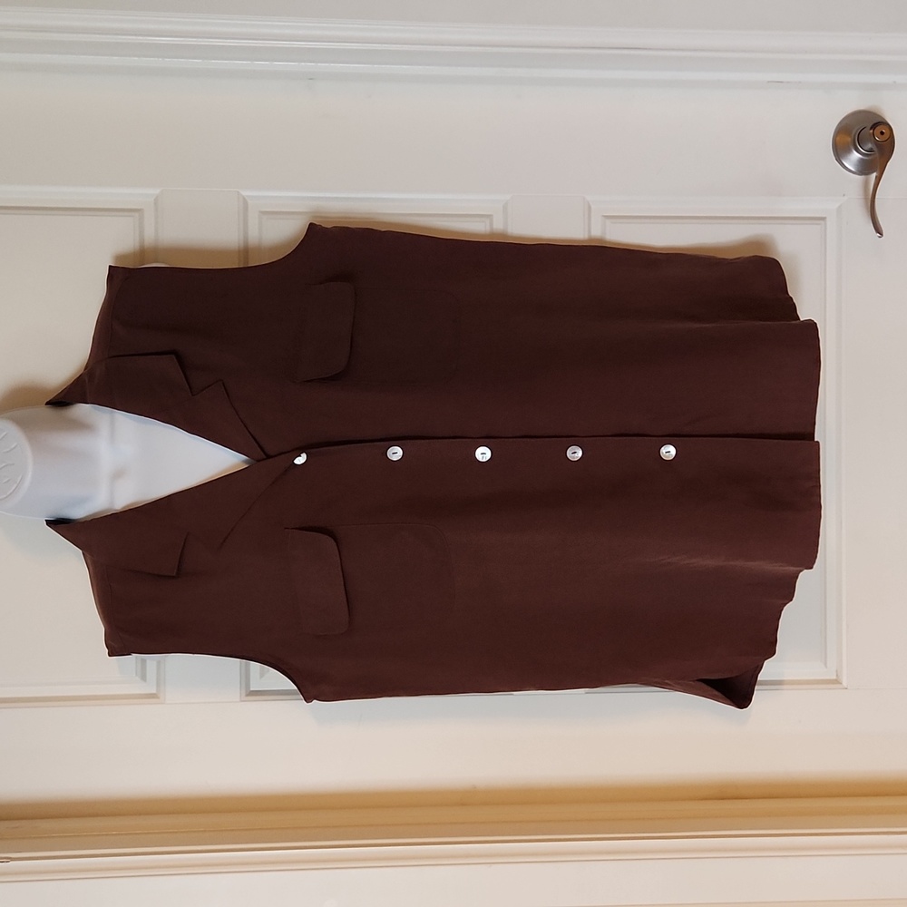 Silk Essentials Sleeveless Button Down Shirt